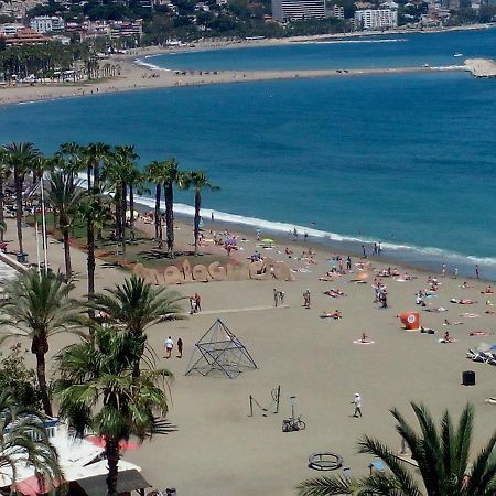Malagueta Playa Azul Mediterraneo Málaga Exterior foto