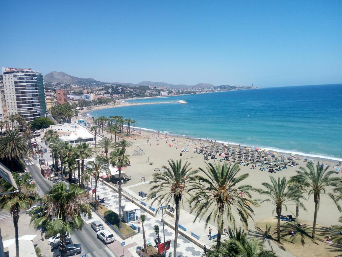Malagueta Playa Azul Mediterraneo Málaga Exterior foto
